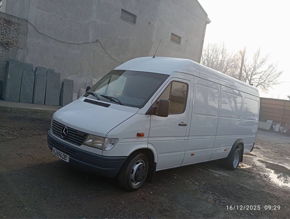 Mersedes Benz Sprinter
