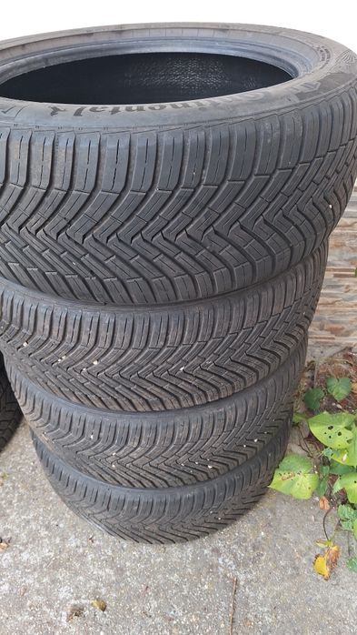 Vand anvelope 225 50 18 continental M+S ca noi