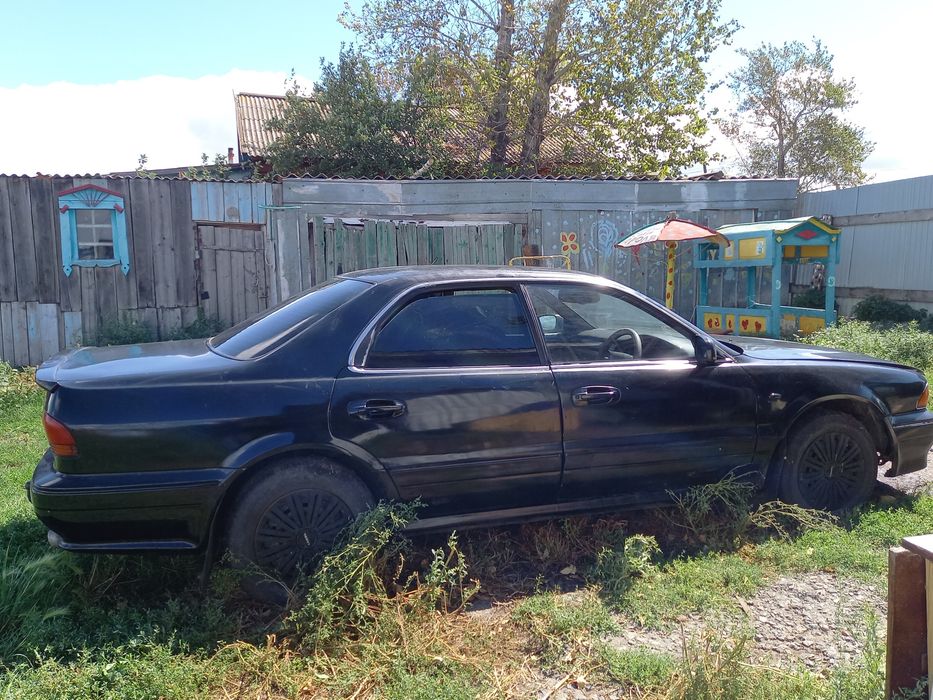 Продам машину Mitsubishi Diamante