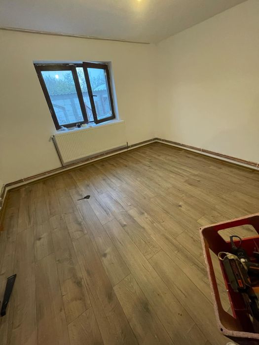 Ofer servicii pentru amenajări interioare și exterioare