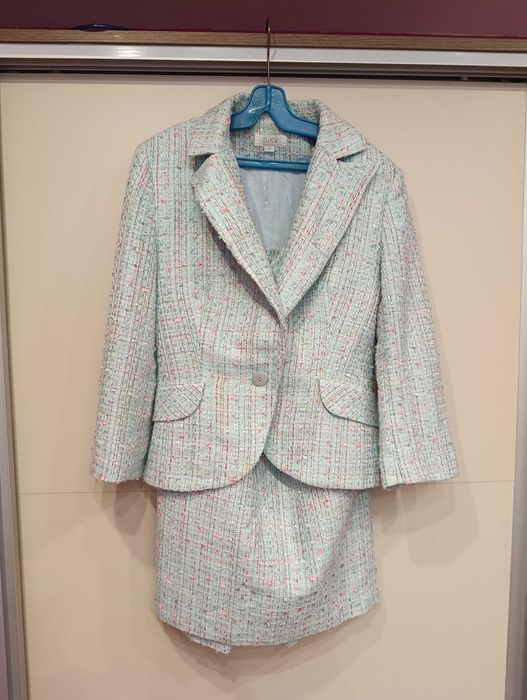 Костюм пола и сако Dika