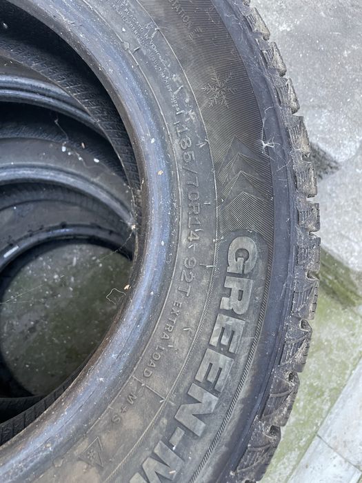 Продам летные резины R17/65/235