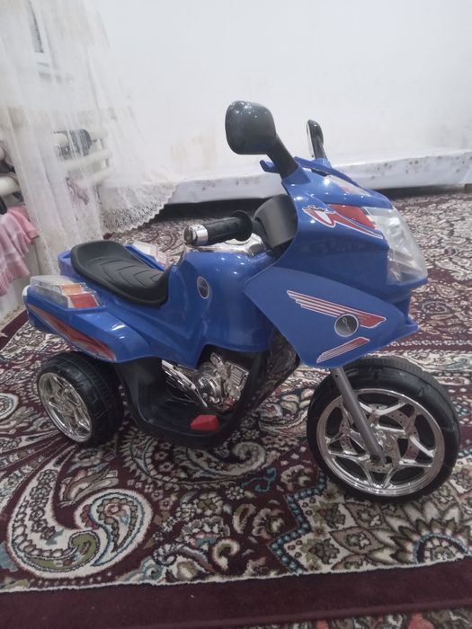 Detskiy motasikl sotiladi kup yurmagan Hannah eri ishlidi