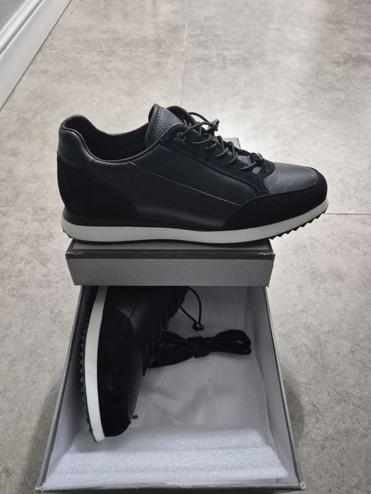 Продам обувь новые