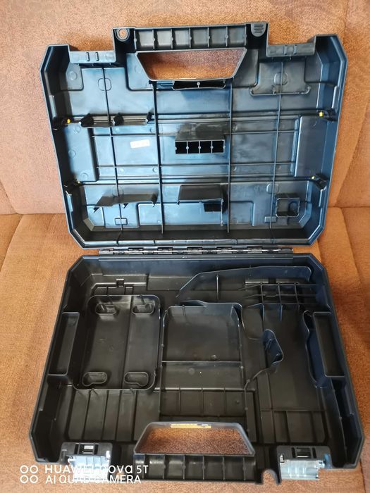 Куфар на девалт не употребяван