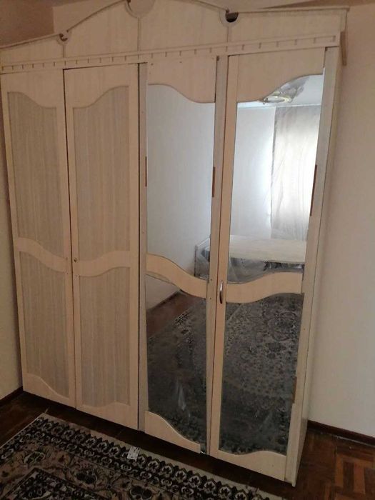 СВОЯ,  3-х квартира в центре города на Дружбе Народов («SOY» ресторан)