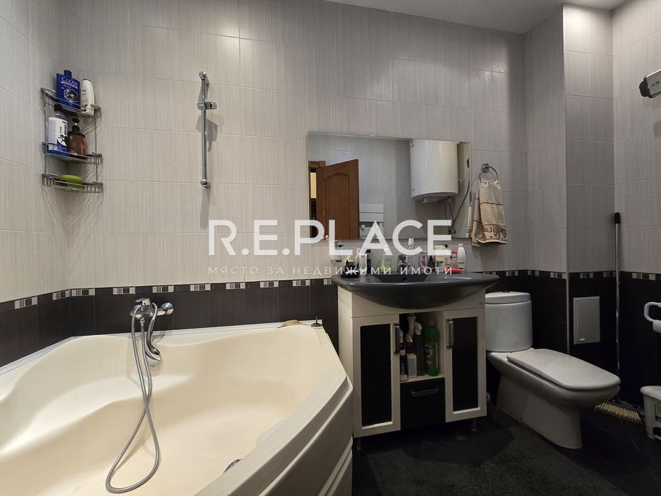 Дава се под наем Тристаен апартамент в Варна, Бриз - 115 кв.м за 1500 € - Снимка #11