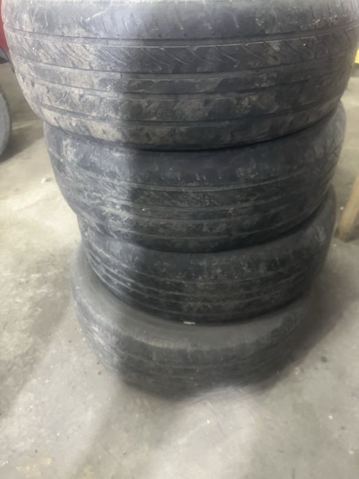 Продам  летнию резинк