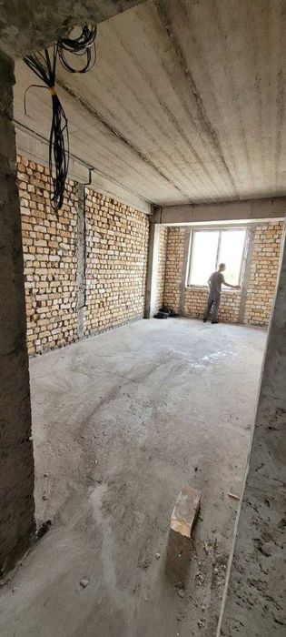 Продается 4-х комнатная квартира рядом с парком Янги Узбекистон