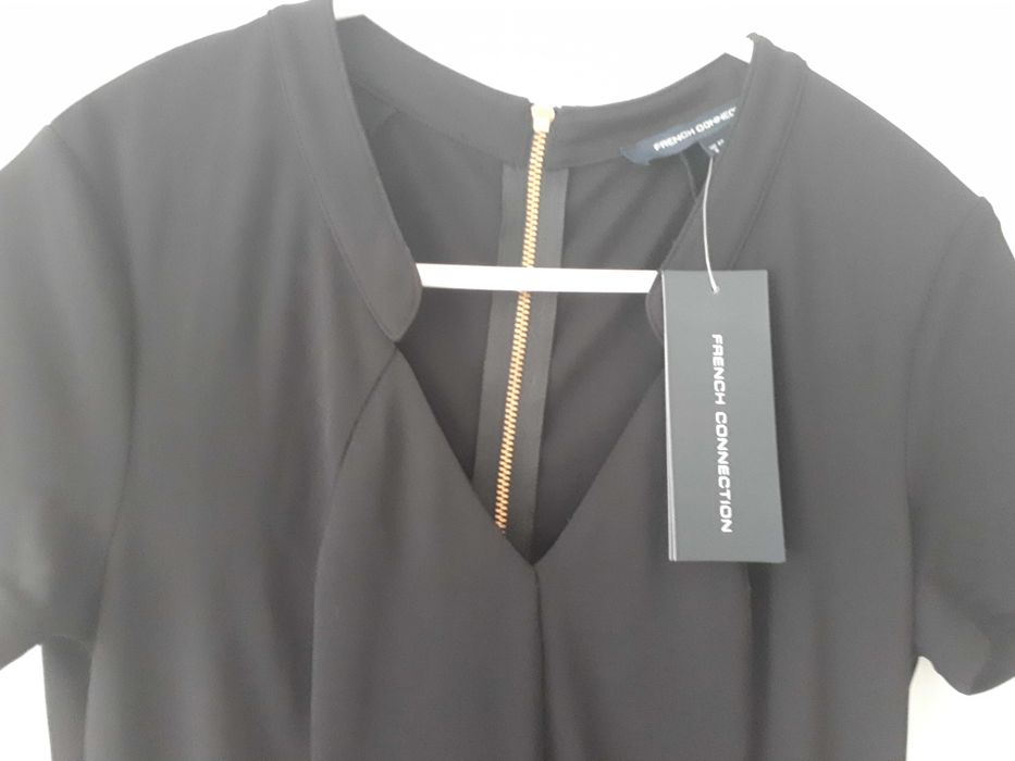 French Connection чисто нова рокля