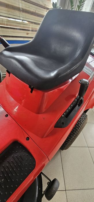 Тракторна косачка Briggs 16к.с 102см