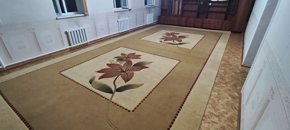 Продается ковер.