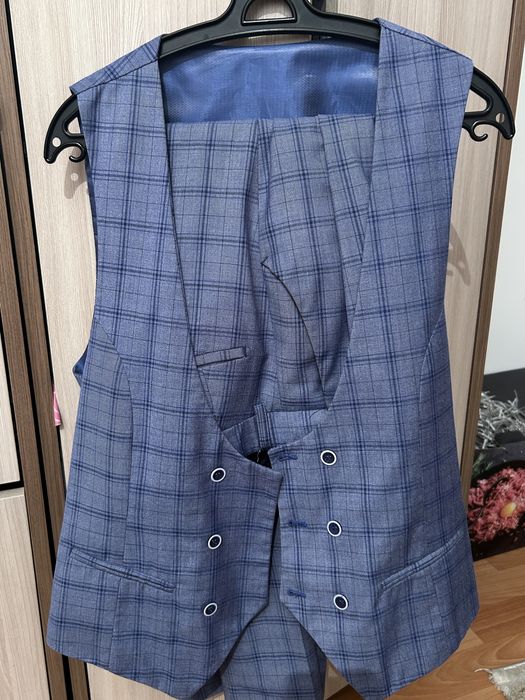 Кастюм шалбрай тройка