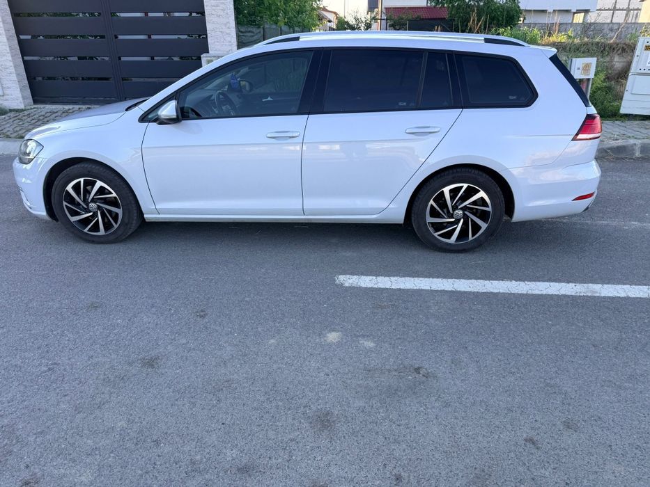Vând Volkswagen Golf 7.5 Variant