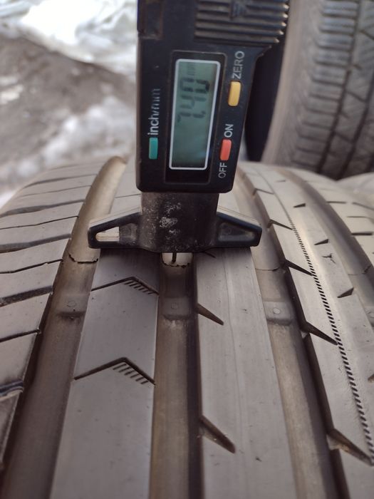 Почти нови 2бр.225/60/17 Continental CPC2 suv dot3016