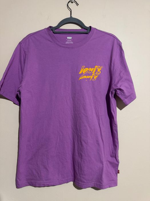 Levi’s Men’s T-Shirt.