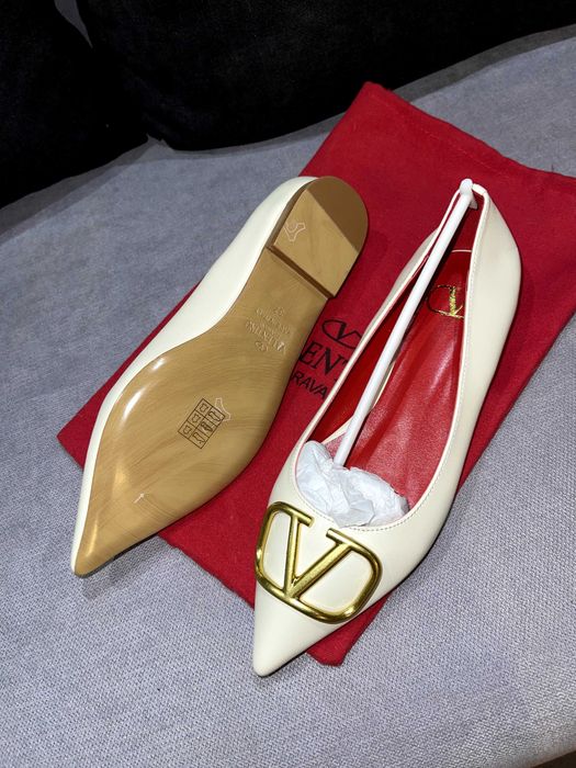 бели балерини на валентино равни обувки естествена кожа valenitno