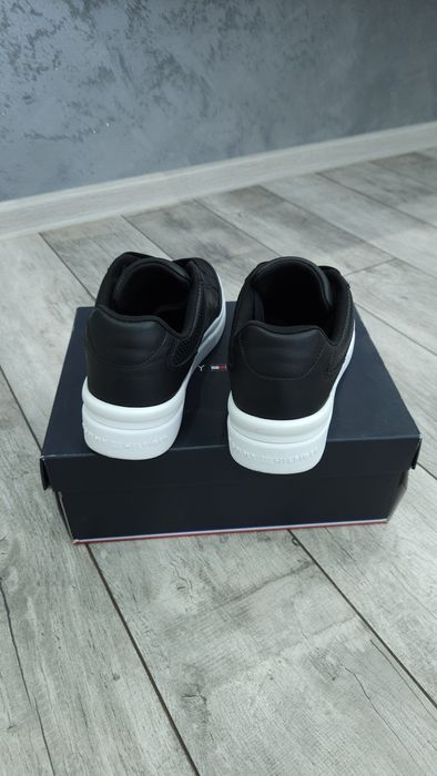 Дамски обувки TOMMY HILFIGER.Естествена кожа