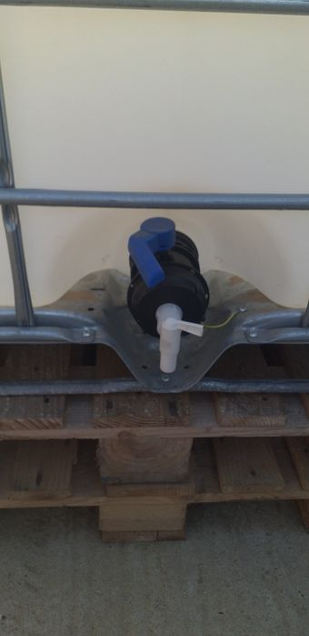 Vînd bazine IBC 1000l Curate