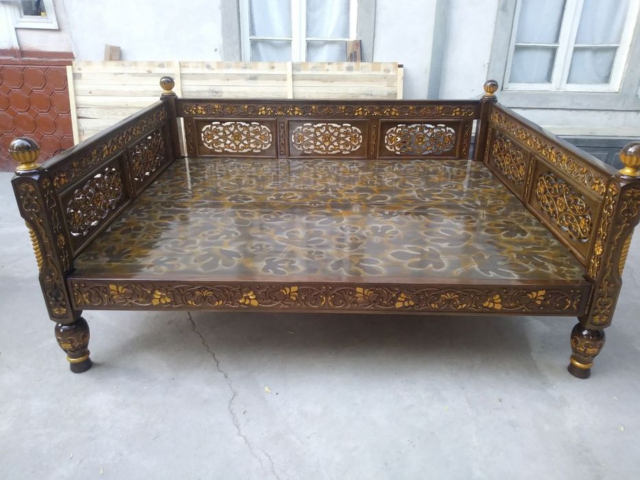 Tapchan bisetka zina poya skameyka