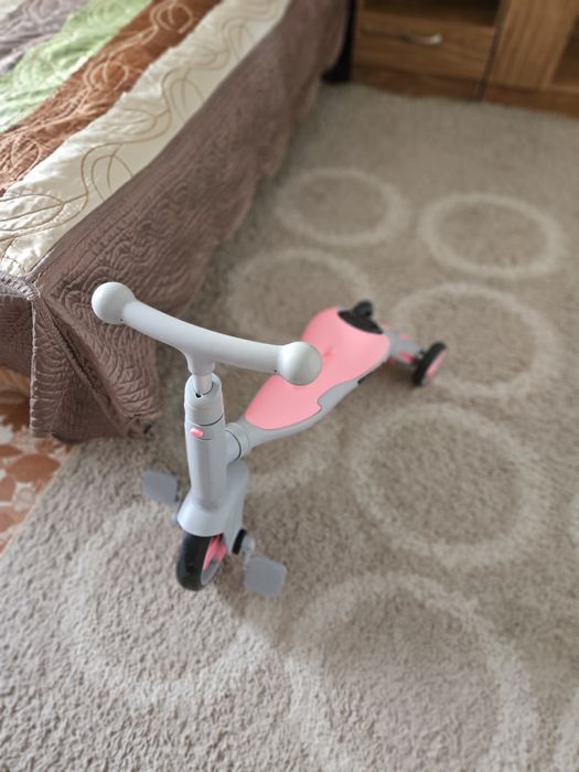 Продам беговел-трансформер 3а1