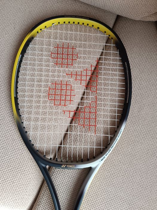 Тенис ракета Yonex + сак