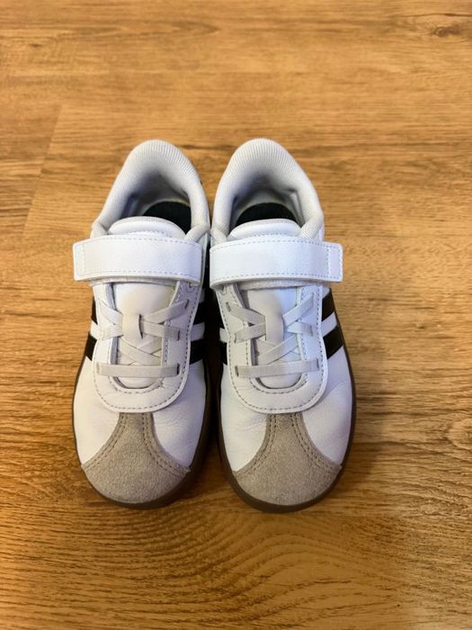 Маратонки adidas