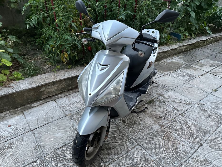 Скутер за продажба