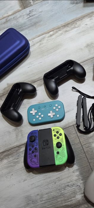 Nintendo Switch OLED moded - 512GB + 4 Joy-Con + 11 игри в кутия и калъф