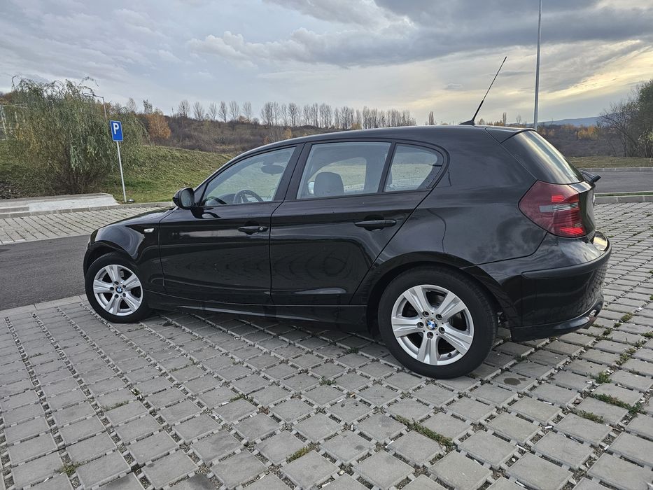 BMW Seria1 116i Benzina/ Camera Marsarier / Interor Sport /+Jante Iar