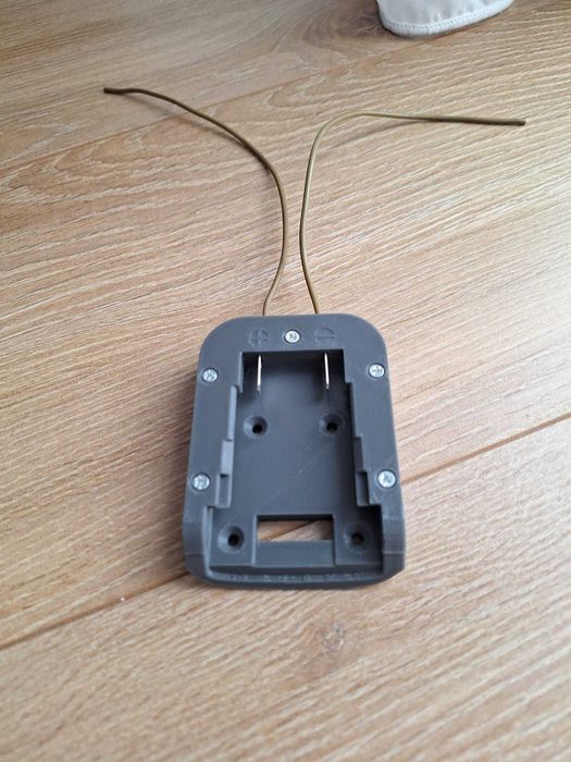 Adaptor universal pentru baterii Parkside / Dewalt cu 2 pini si cablu