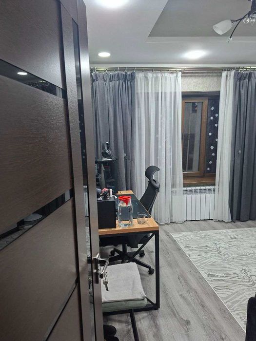 продается квартира срочно с ремонтом и обстановкой