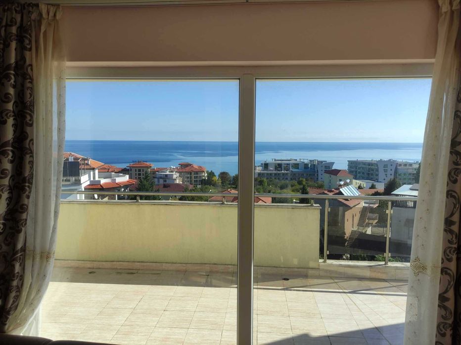 Продава се Двустаен апартамент в Бяла - 139 кв.м за 770 €/кв.м - Снимка #1