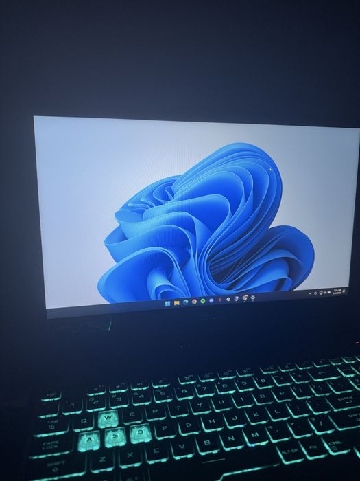 ASUS TUF F15 FX506HE | RTX 3050 Ti | 16GB RAM | Curățat - 65°C max