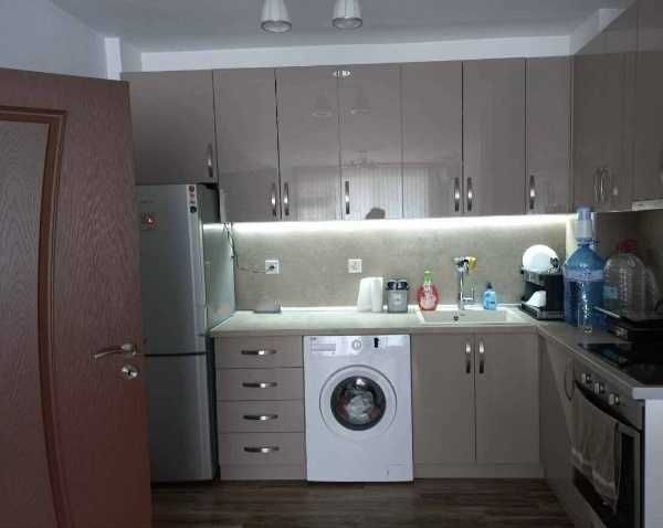 Продава се Двустаен апартамент в Пловдив, Тракия - 65 кв.м за 1020 €/кв.м - Снимка #1