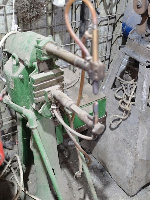 Aparat sudura in puncte