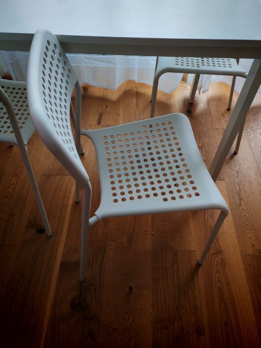 Masa + 4 scaune Ikea