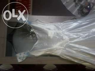 o rochie de mireasa deosebita bonus cercurile cadouuu