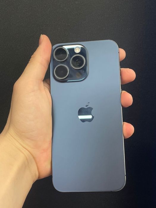 Продам айфон 15 про макс 256гб