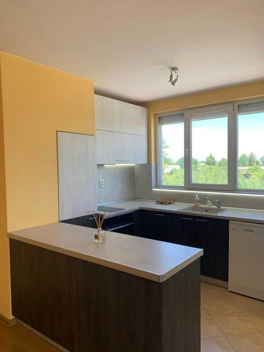 Дава се под наем Двустаен апартамент в Пловдив, Гагарин - 65 кв.м за 325 € - Снимка #3