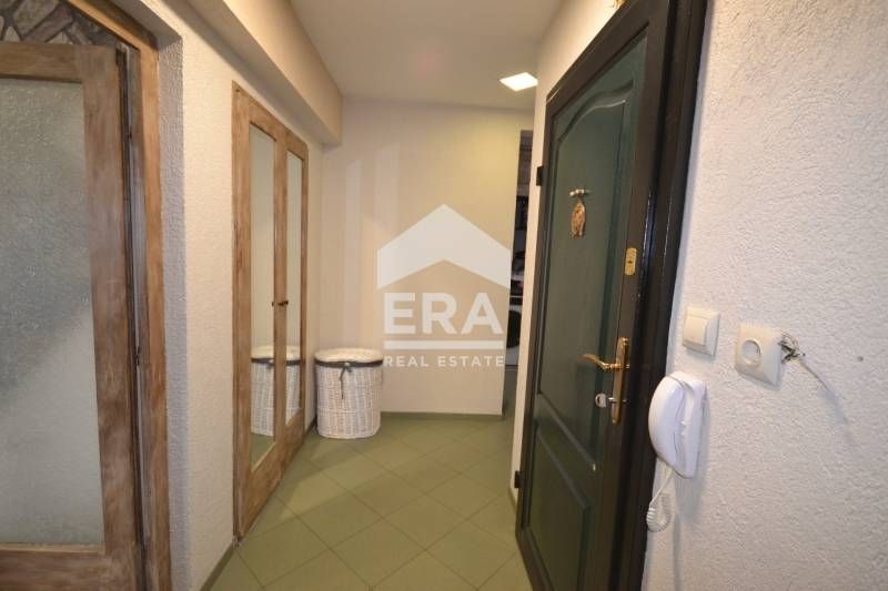 Продава се Четиристаен апартамент в Хасково, Куба - 144 кв.м за 1382 €/кв.м - Снимка #7