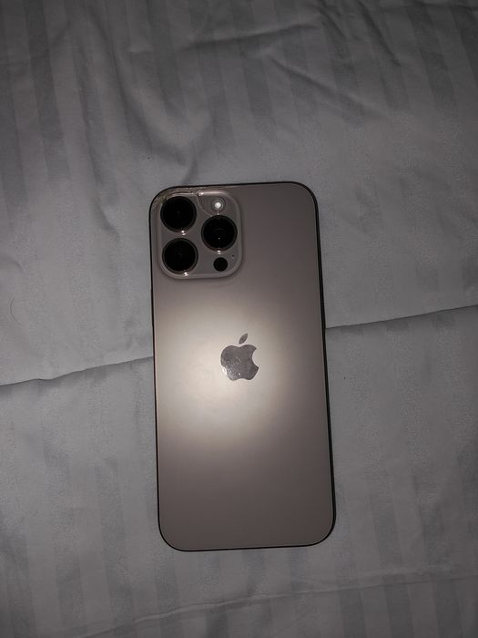 iPhone 16 Pro Max (iCloud)
