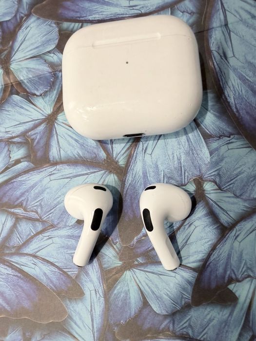 Apple air pods 3 Wireless Charging Case