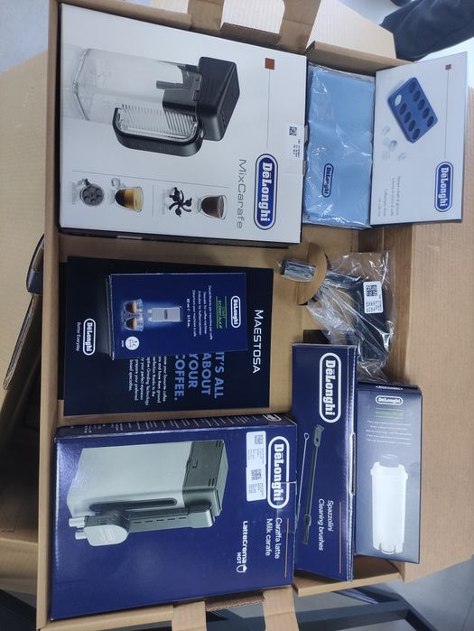 Кофемашина DeLonghi EPAM960.75 Maestosa