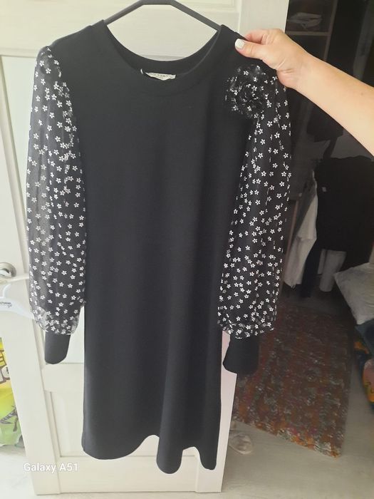 Продам женское платье