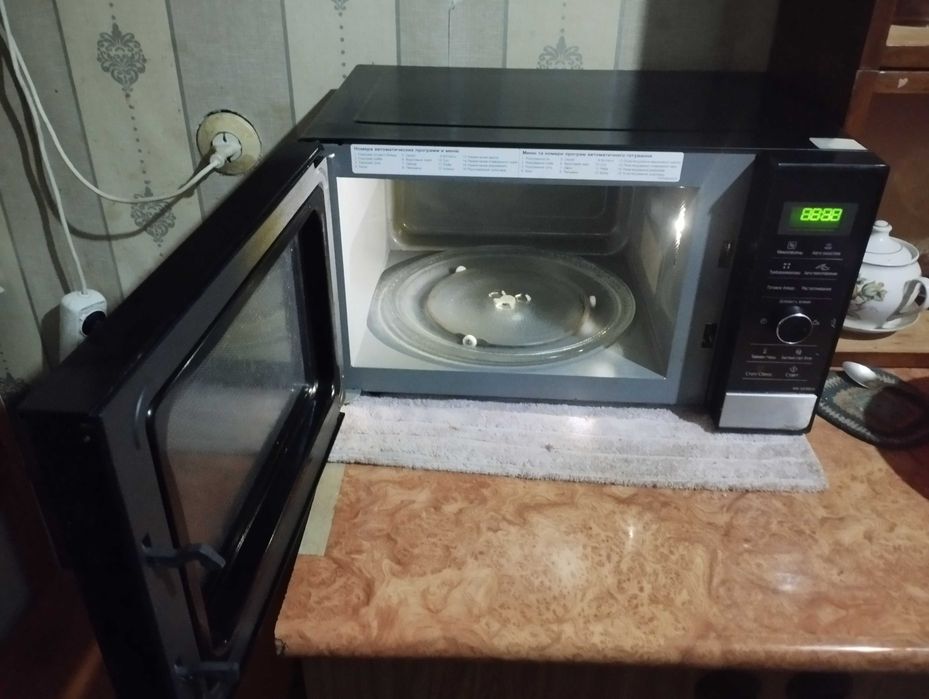 Продаю микроволновку паносоник
