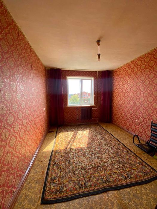 Продам 2 к квартиру в центре без ремонта