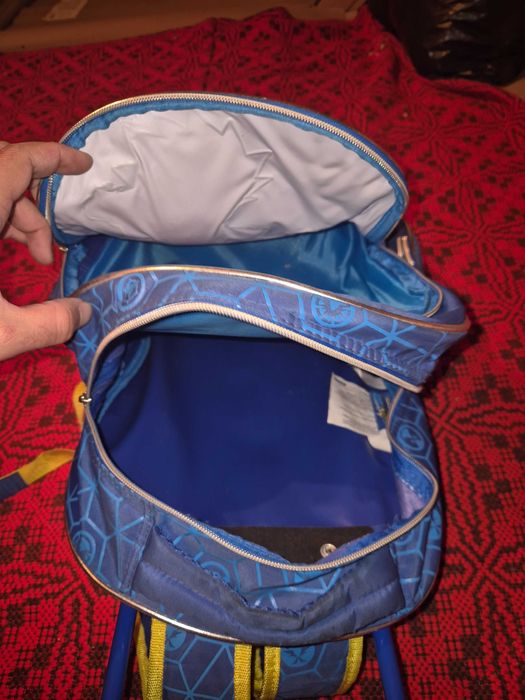 Beyblade Ghiozdan Troler