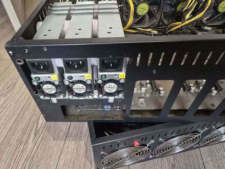 Carcasa rig mining onda 8 placi video