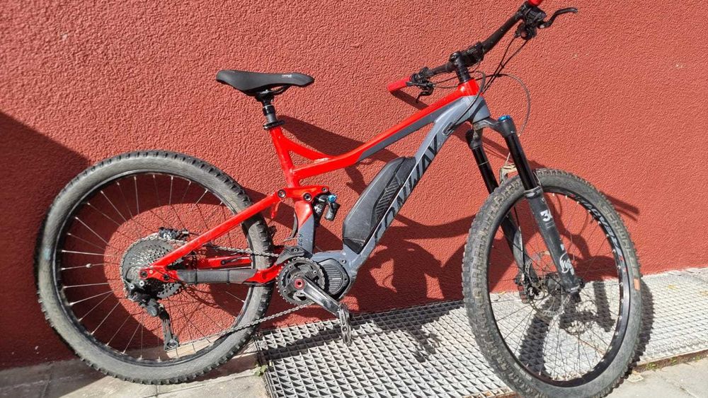 Vând bicicleta mtb electrică full suspension Conway ewme 627
